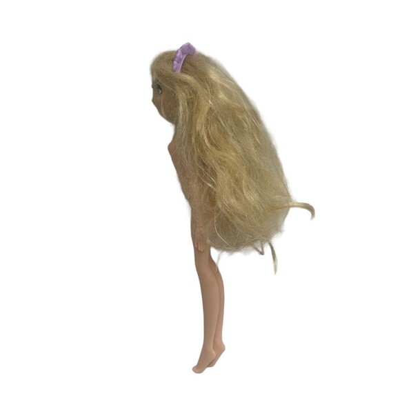 Disney Princess Rapunzel doll with Real Eyelashes - Picture 8 of 12